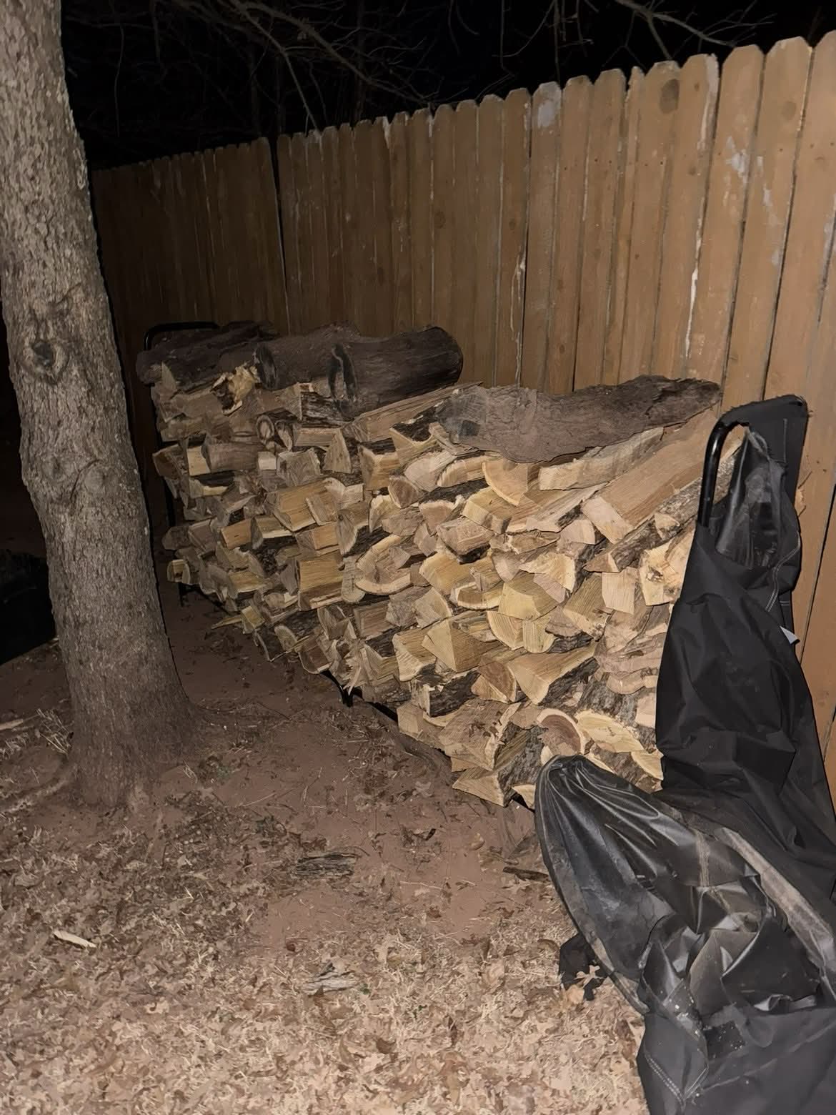 Seasoned firewood delivery in Edmond and Guthrie OK